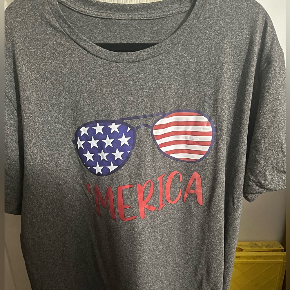 3XL SO Gray Graphic Tee with Patriotic Design